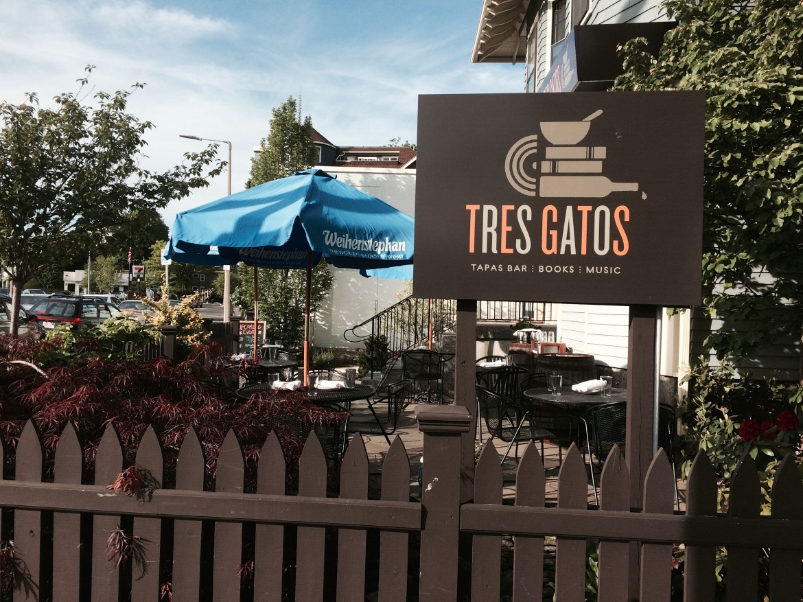 The patio at Tres Gatos